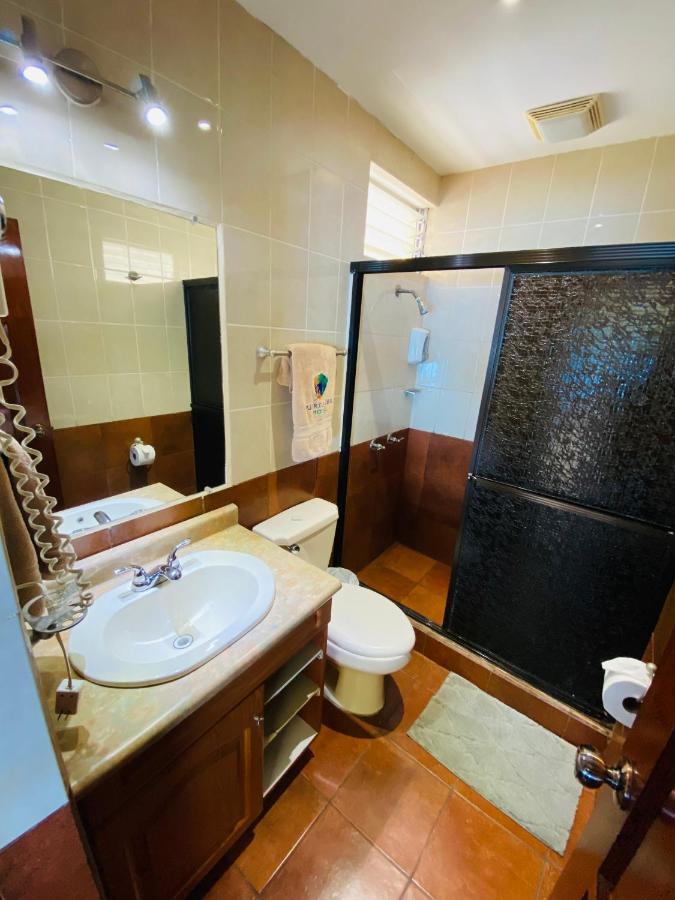 Hotel Puerto Libre Puerto Barrios Exteriér fotografie