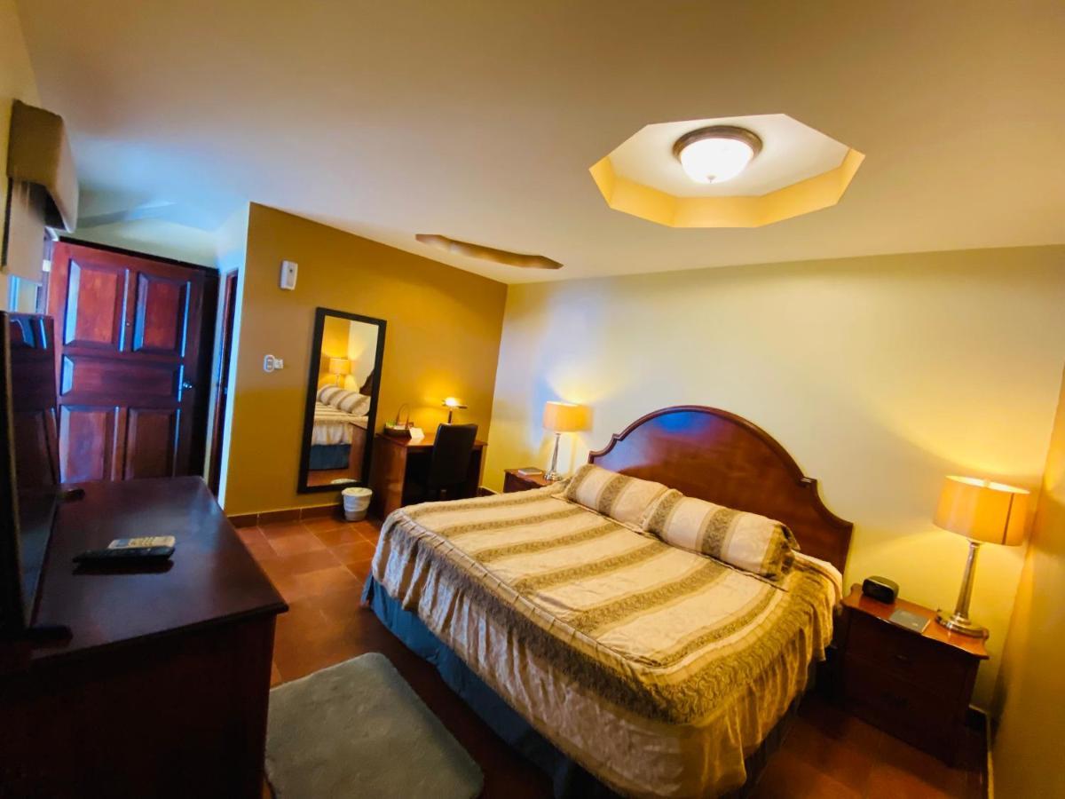 Hotel Puerto Libre Puerto Barrios Exteriér fotografie