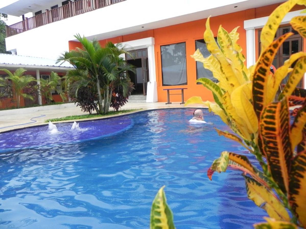 Hotel Puerto Libre Puerto Barrios Exteriér fotografie